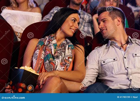 Couples Cinema .